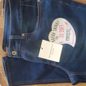 NWT Women's Size 16 Midrise Skinny Jeans